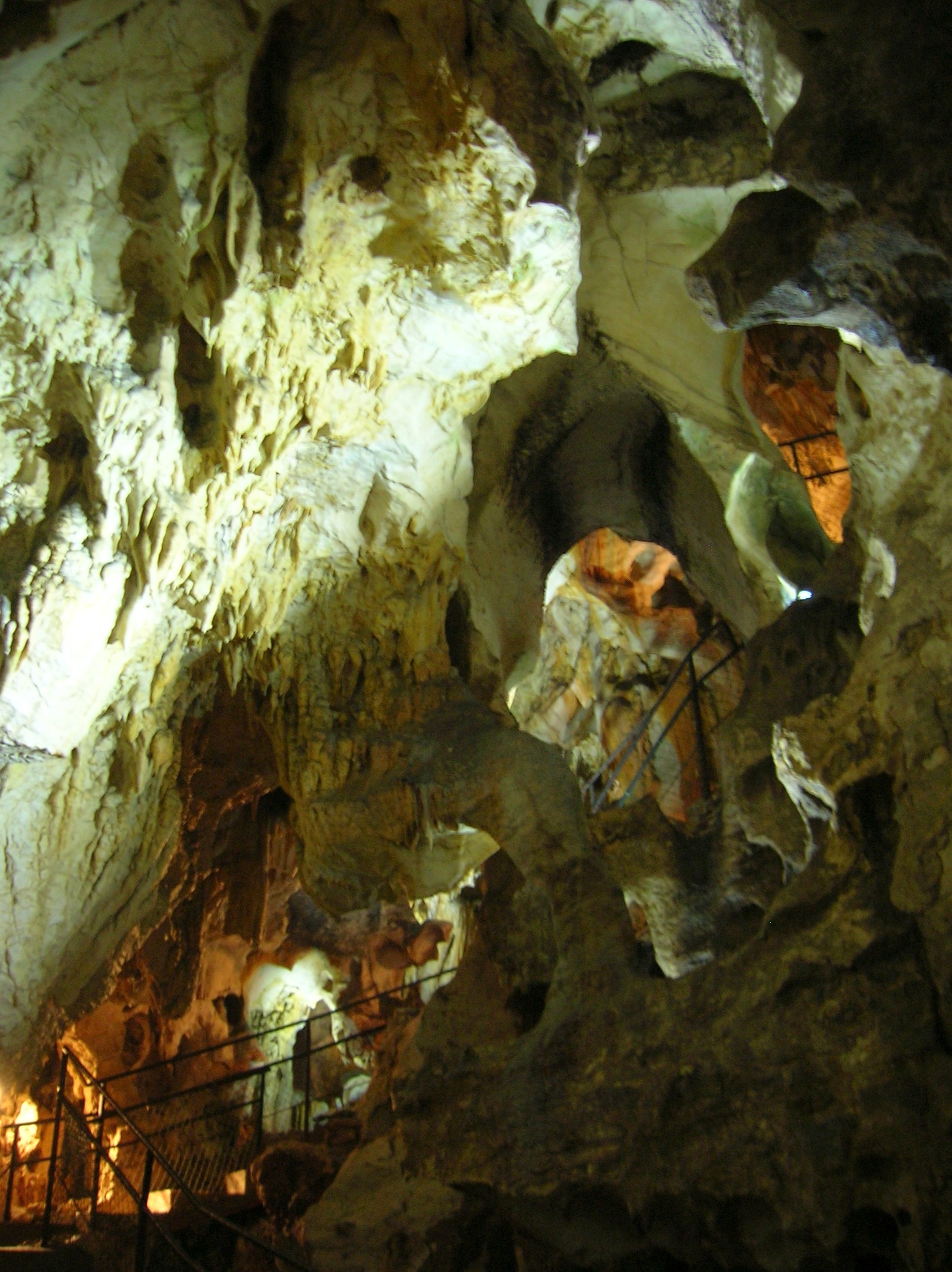 Caves of Thais DSCN9517